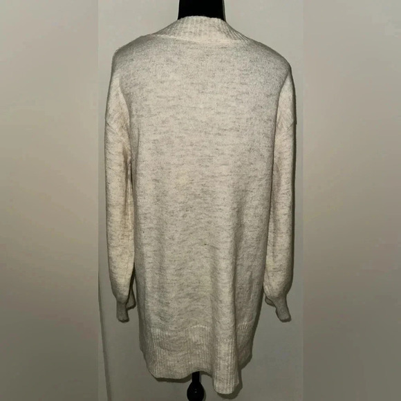 TIME & TRU Oversized Tunic Sweater, High-Low Hem - Picture 8 of 9